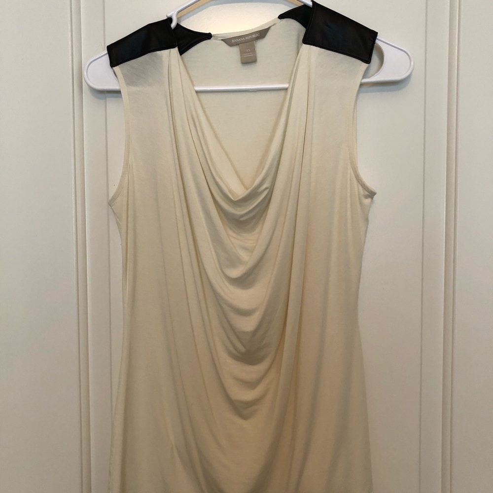Cute sleeveless top